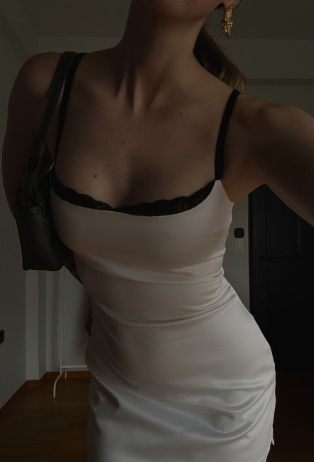 Εικόνα της ''That's My Name'' Satin Lace Dress